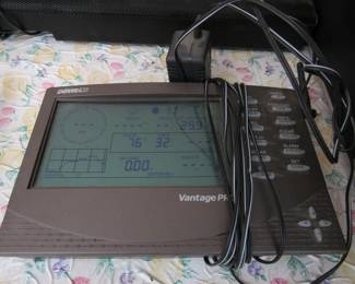 DAVIS Vantage Pro wireless weather station. Several models available, weather station / Integrated sensor suite
