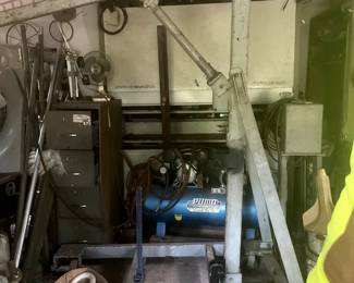 Vintage Engine Hoist