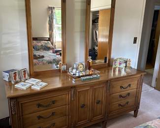 Dresser w/ Pair of Mirrors