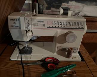 Singer Sewing machine