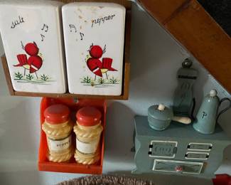 Vintage Salt Pepper Shaker Sets