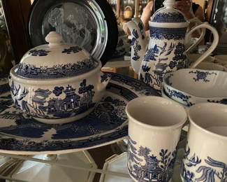 Vintage Blue Willow