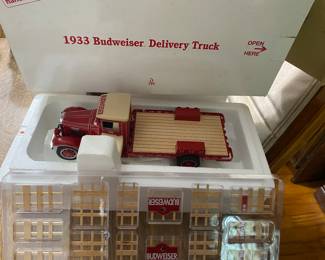 Danbury Mint 1933 Budweiser Delivery Truck/Box