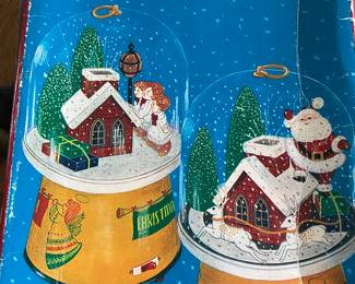Vintage Snowglobe/Box
