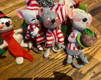 Vintage Anna Lee Christmas Mice