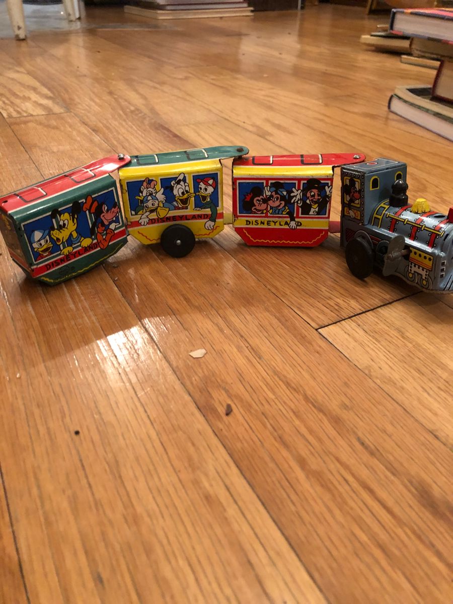 Marx Tin Litho Disneyland Train
Working condition.