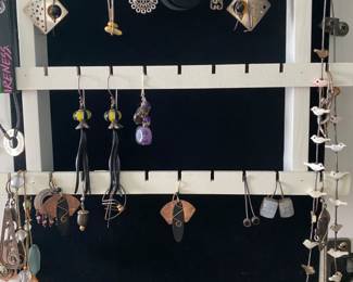 Estate Sales By Olga in Somerville, NJ