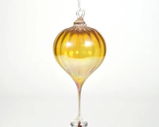 BLOWN GLASS CHRISTMAS ORNAMENT | l. 6 in.
