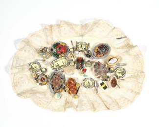 MINIATURE TABLE CLOTH DISPLAY | With miniature Quimper, food displays, etc.