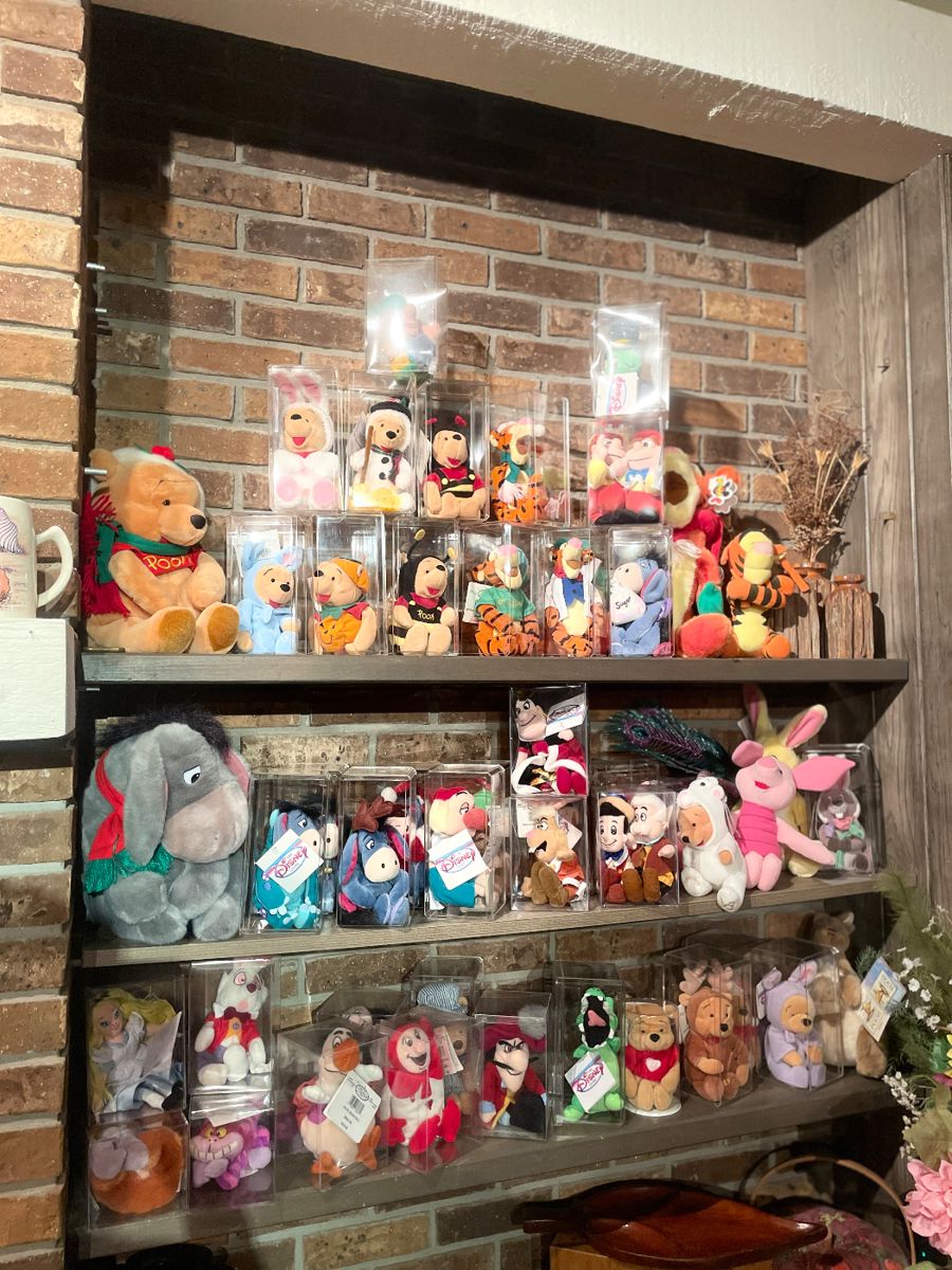 Joliet Estate Sale ( Phase 3 of 4) 3 Levels starts on 9/13/2024