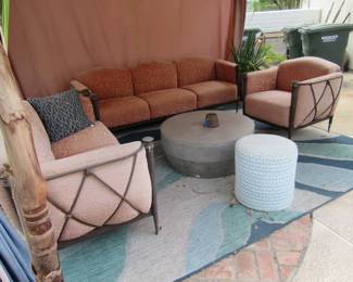 Lounge furniture - adorable! RH round table