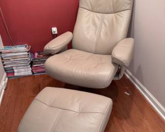 Flexsteel Genuine top grain leather chair and foot stool