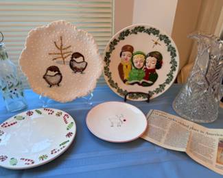 Vintage Christmas plates