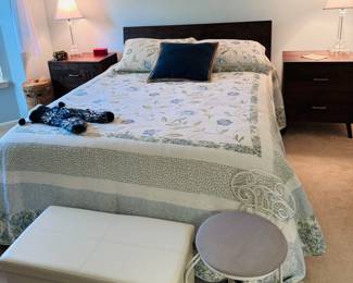 Barkman Amish furniture bedroom set