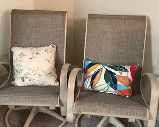 Swivel Lawn chairs