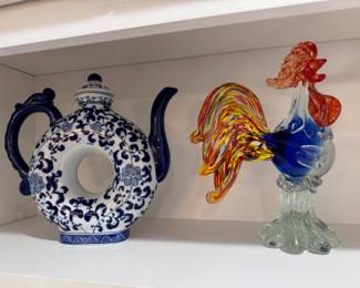 Blue and white Andrea by Sadak Asian teapot, vintage Murano Italian art glass rooster
