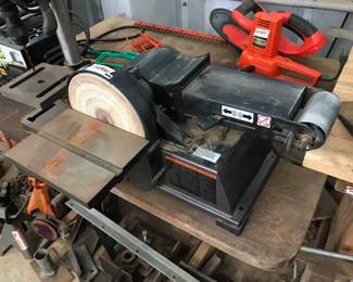 Belt sander