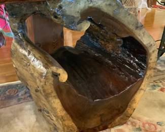 Fluorite table base of Parota Wood