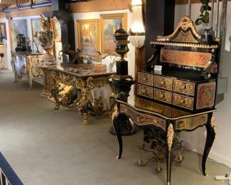 Upstairs Boulle Dresden Bombe
