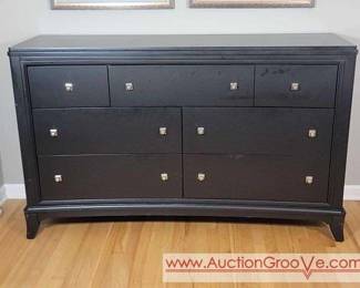16 Thomasville Soft Close 7 Drawer Dresser