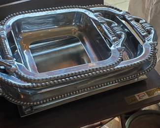 Metal Serving Pieces