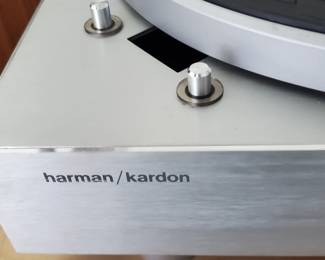 Harman/Kardon turntable - Works!