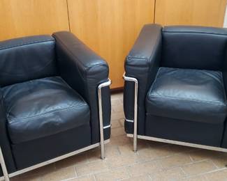 Great pair of Le Corbusier LC2 cube chairs!