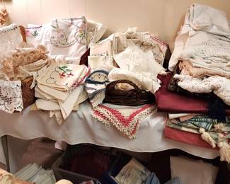 Lots Of Vintage Linens