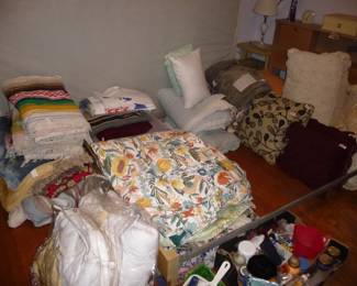BEDDING 