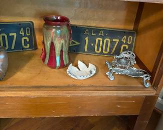 Matching 1940 plates.