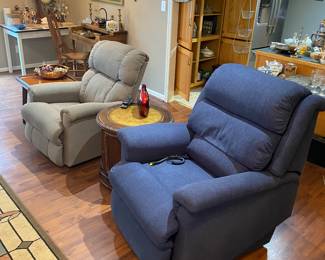 Pair of electric La-Z-Boys.