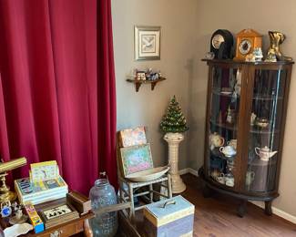 Bad lighting, cool stuff!