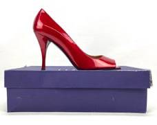 STUART WEITZMAN Linda Red Quasar Red Leather Parent Open Toe Pumps Size 7
