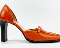 BALLY Vintage Fabulous Orange Leather Square-Toed Pumps with Contrasting Stitching, Small Buckle Detail and Stacked Wood Heel. Size 39.5
