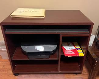 Small computer desk