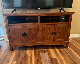 Media cabinet