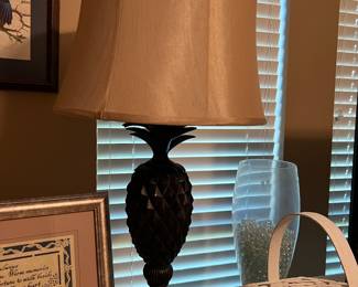Pineapple lamp