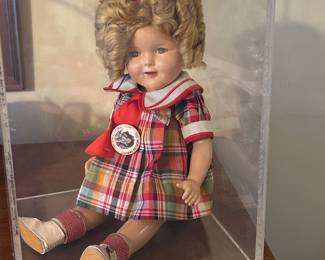 Shirley Temple doll in excellent condition with display case