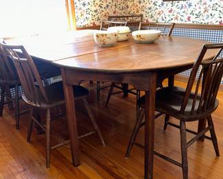 Dropleaf Farm table with extensions ("Habber-Sham" Furniture