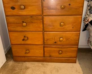 Chest of drawers