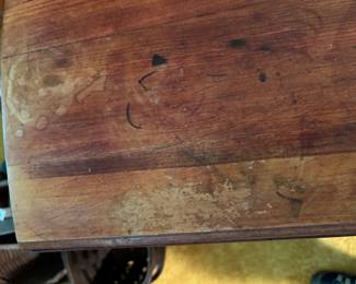 #93	Gateleg side table 24x9x37x30 (as-is finish)	 $40.00 
