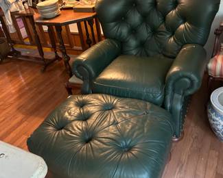 #5	Green Leather Club Chair w/button Back w/ottoman  (as is ottoman)	 $75.00 
