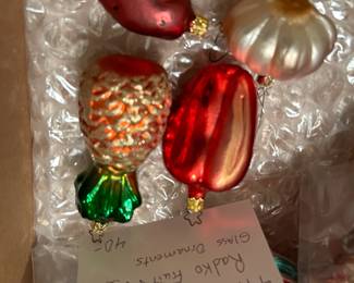 #183	4 pc Christopher Fruit and Vegetable Glass Ornaments	 $40.00 
