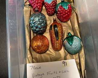 #91	7 Piece Vintage Fruits and corn glass ornaments 	 $25.00 
