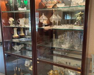 "Henredon" lighted glass display cabinets (2)