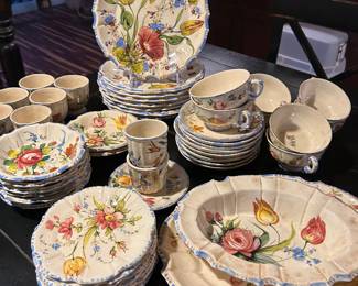 52 piece set of Majolica pottery 