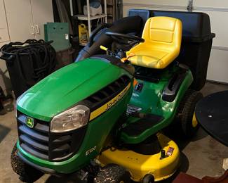 John Deere riding mower