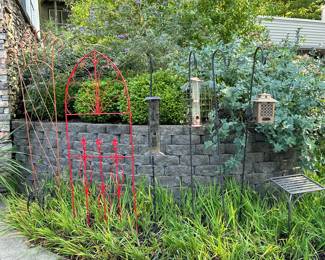 …more garden items 