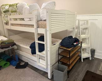 Like-new full-size bunkbed set