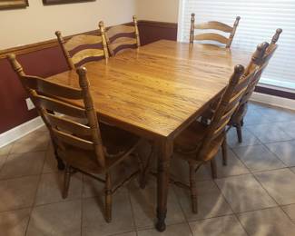 Expandable Oak Table and Chair Set